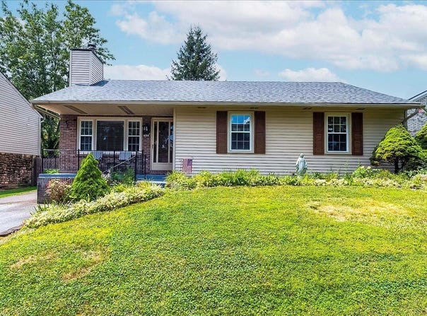 404 Woodcrest Place, Lexington, KY 40517