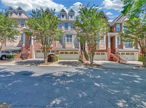 1037 Emory Parc, Decatur, GA 30033