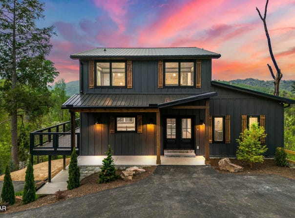 261 Browns Ridge Road, Gatlinburg, TN 37738