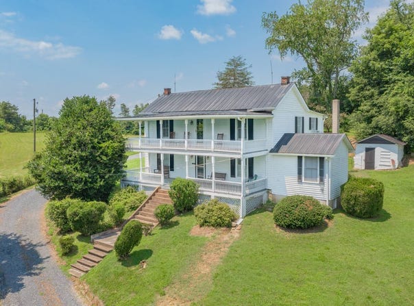 189 Old Roseland Rd, Roseland, VA 22967