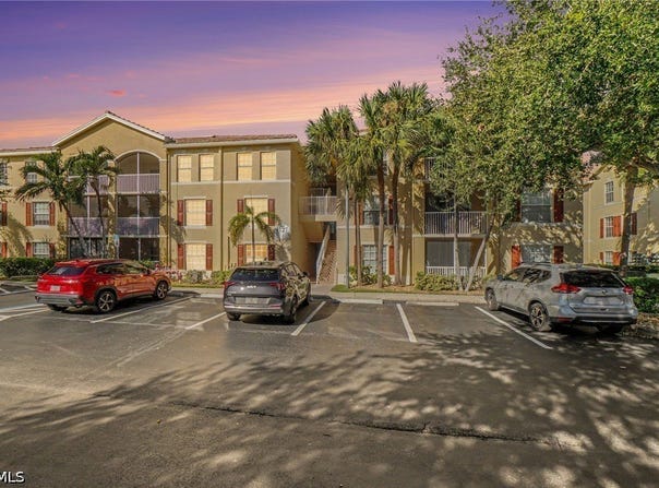 4127 Residence Drive, Fort Myers, FL 33901