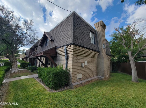 500 THUNDERBIRD Drive unit: 109, El Paso, TX 79912
