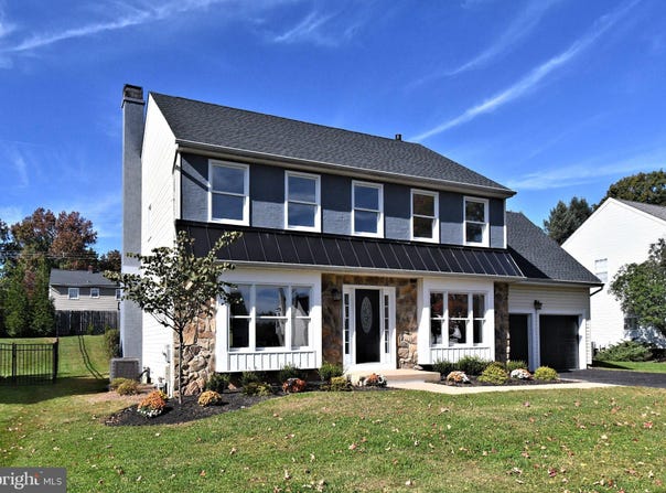 202 HIDDEN CREEK Drive, HATBORO, PA 19040