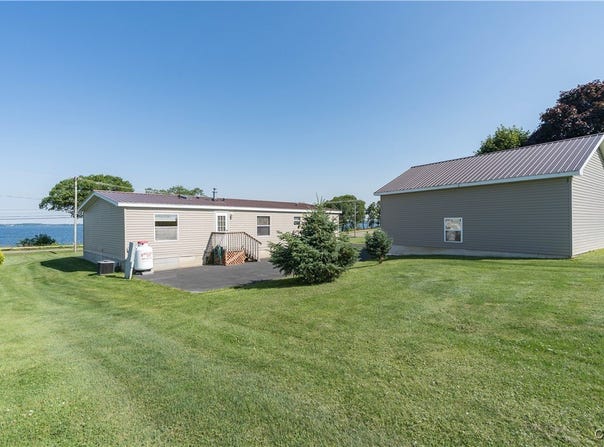 32578 State Route 12e, Cape Vincent, NY 13618