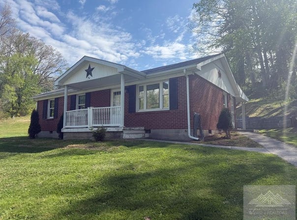730 Washington Ave, PRINCETON, WV 24740