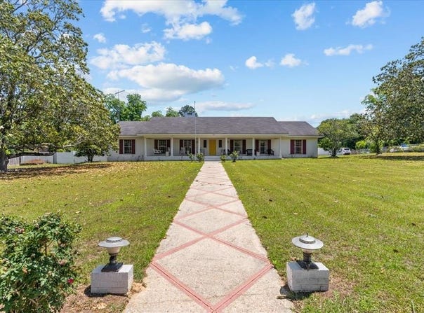 3324 Elamville St, Clio, AL 36017