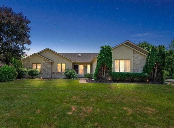 25036 Buckminster Drive, Novi, MI 48375