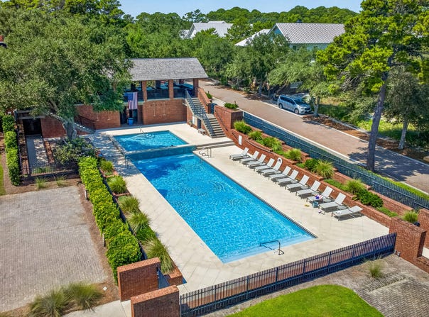 18 E Okeechobee, Santa Rosa Beach, FL 32459