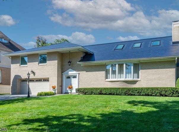 182 Ridge Rd, Rutherford Boro, NJ 07070-2845
