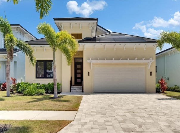 6532 SIMONE SHORES Circle, APOLLO BEACH, FL 33572