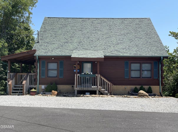 940 Buck Way, Sevierville, TN 37876