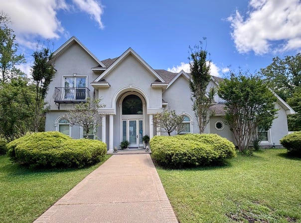 2048 Wooded Drive, Grenada, MS 38901