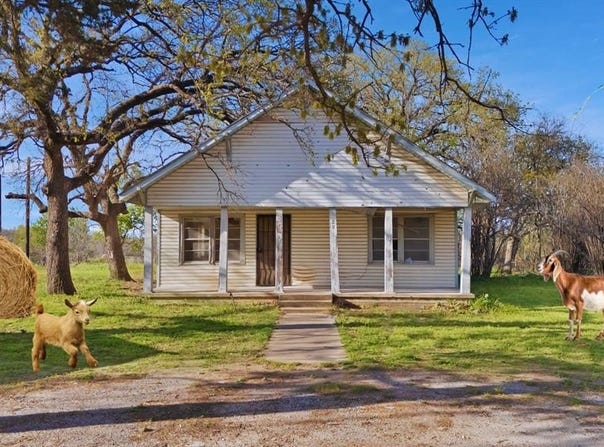 202 Johns Drive, Chico, TX 76431