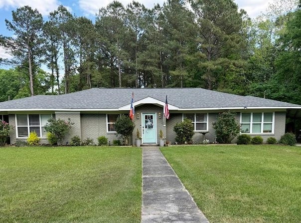 16 Spring Road Extension, Laurel, MS 39443