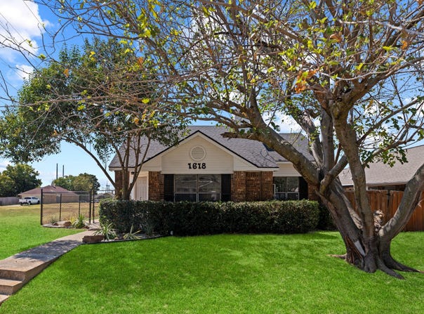 1618 Windmill Lane, Mesquite, TX 75149
