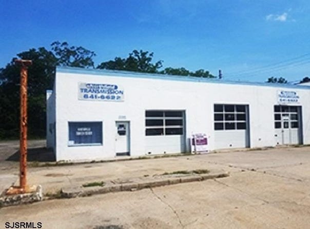 2320 New Rd, Northfield, NJ 08225