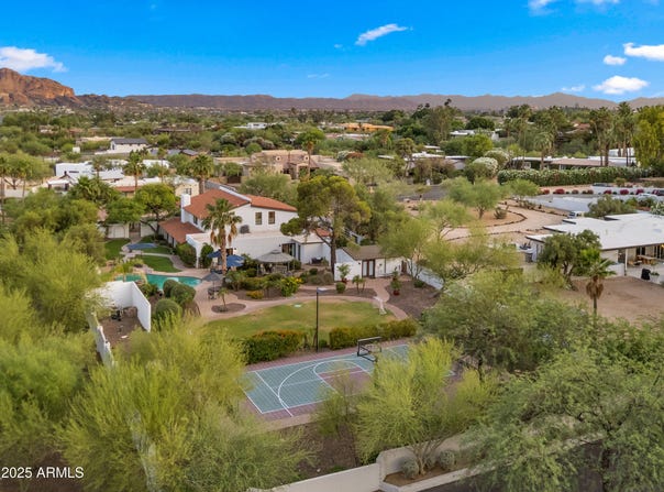 4824 E HUMMINGBIRD Lane, Paradise Valley, AZ 85253