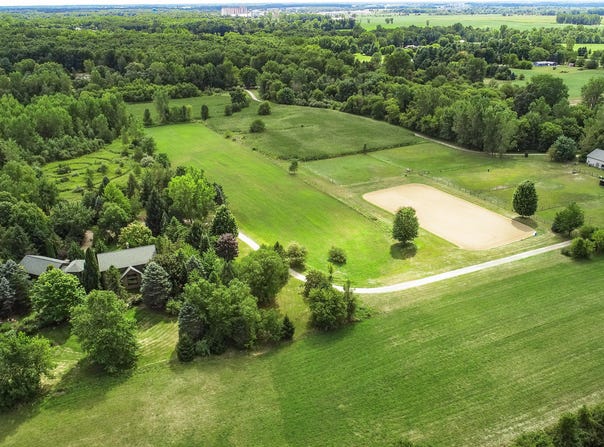 4641 E Allen Road, Webberville, MI 48892