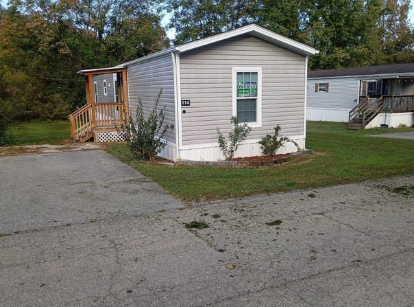 114 BOGGS MOUNTAIN LOOP, ELLISTON, VA 24087
