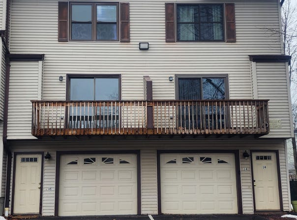 15 Crest Street, West Haven, CT 06516