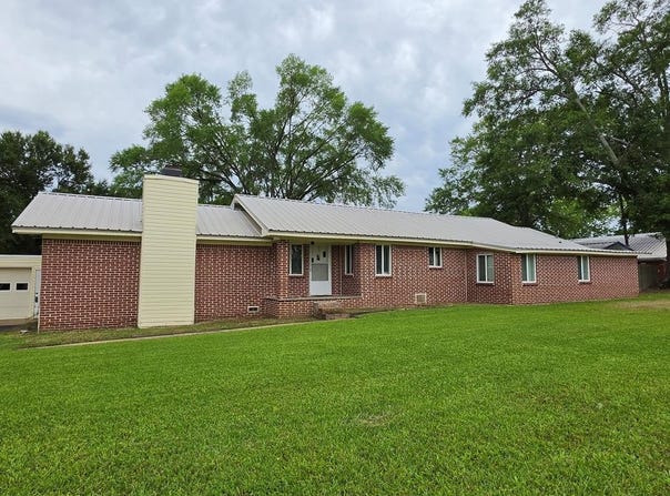 251 Cypress Avenue, Cushing, TX 75760