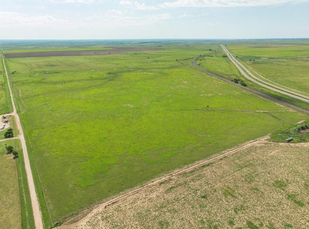 Boomer Place Hotel Rd & CR 22, Claude, TX 79019