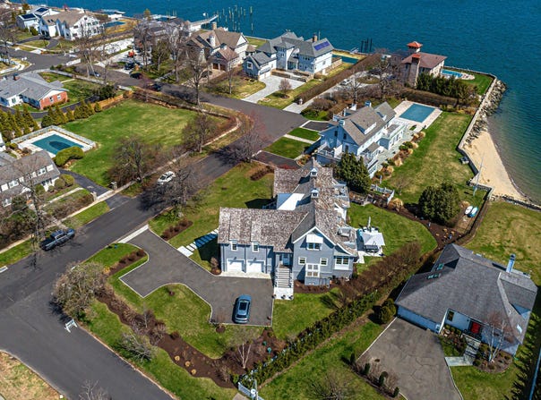 158 Davenport Drive, Stamford, CT 06902