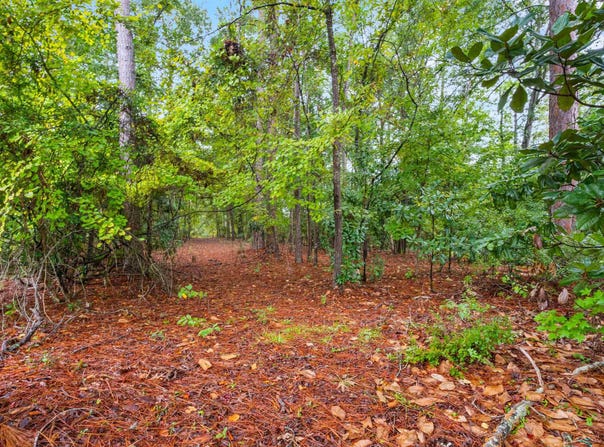 200 Leonard Circle, Camden, SC 29020