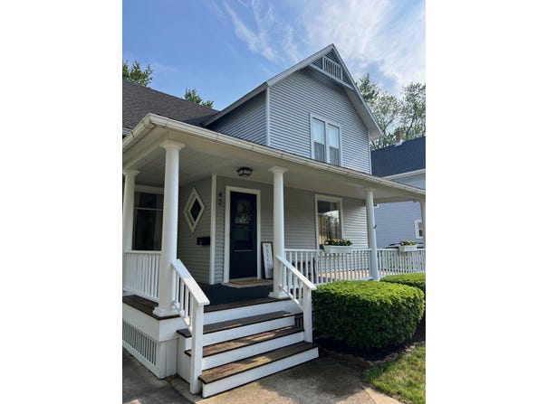 42 Westwood Street, Hillsdale, MI 49242