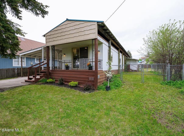 227 Summit Blvd, Priest River, ID 83856