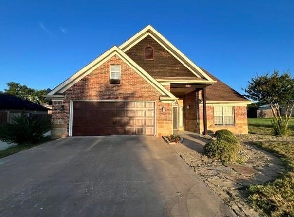 600 College Street, Crandall, TX 75114