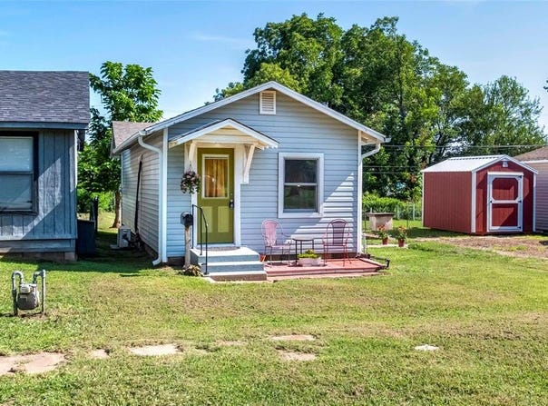 205 E 2nd Street, Stroud, OK 74079
