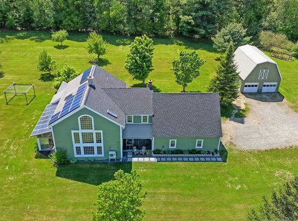 111 Quaker Hill Road, Unity, ME 04988