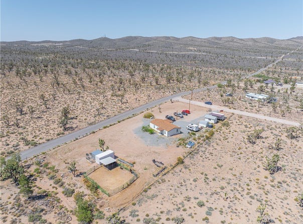 26012 N Hummingbird Lane, Meadview, AZ 86444