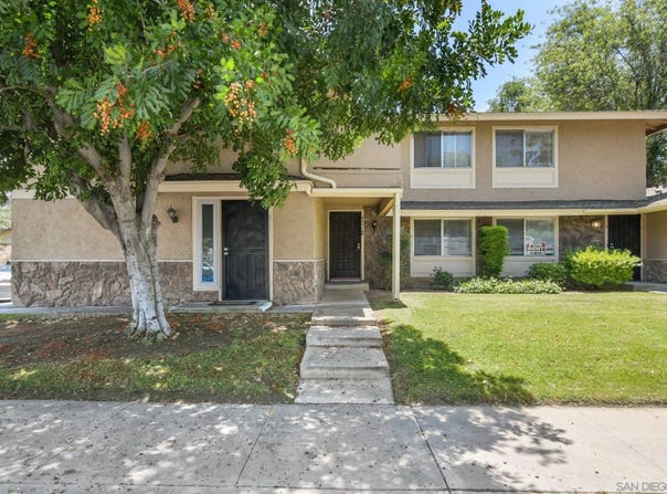 955 Amistad Pl, El Cajon, CA 92019