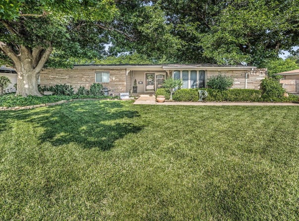 2229 Charles Street, Pampa, TX 79065