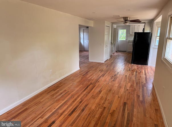 34 OLIVE AVENUE, BROWNS MILLS, NJ 08015