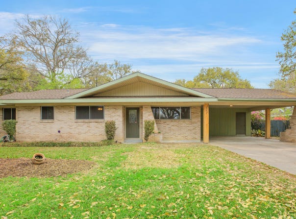 111 Kim Drive, Lafayette, LA 70503