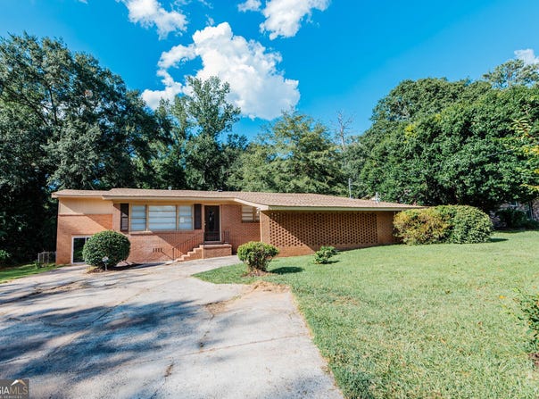 2248 Ollie, Macon, GA 31217