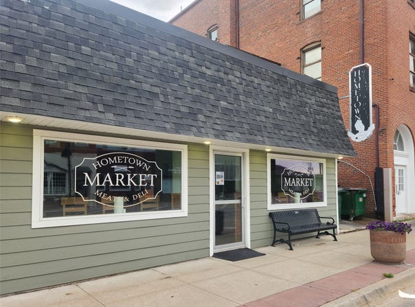 111 E Robinson Street, Knoxville, IA 50138