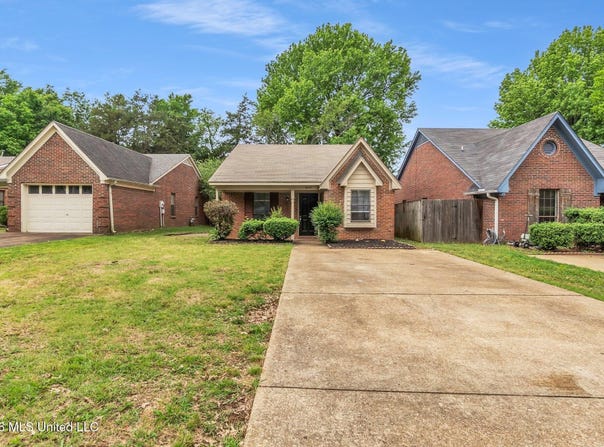 6835 Maury Drive, Olive Branch, MS 38654