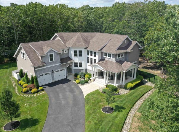 802 Gatehouse Dr, Galloway Township, NJ 08205