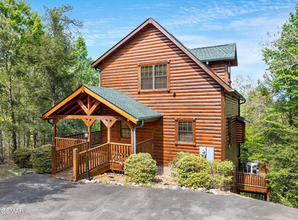 1274 Serenity Lane, Sevierville, TN 37876