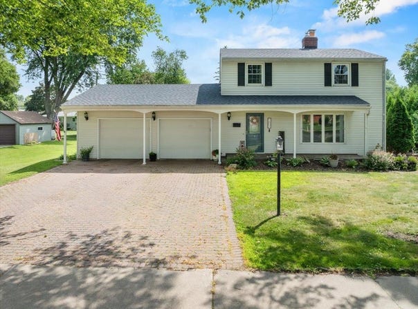 1607 S PALMETTO AVENUE, Marshfield, WI 54449