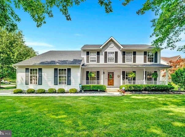 2 GRAPEVINE COURT, ROBBINSVILLE, NJ 08691