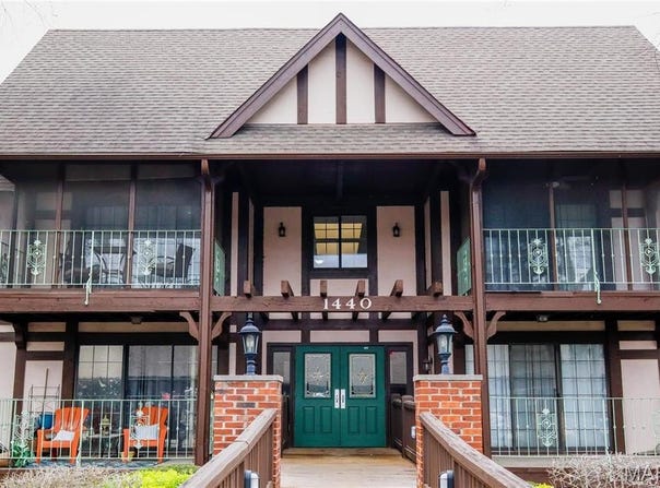 1440 Heritage Landing, St Charles, MO 63303