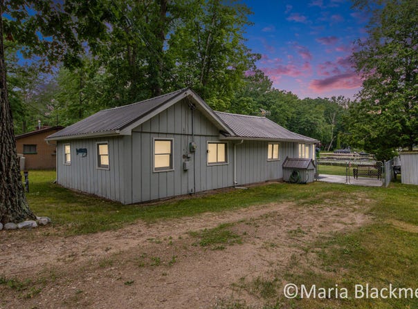 2916 S Staines Road, Stanton, MI 48888