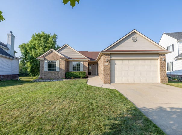 7731 Pioneer Drive, Ypsilanti, MI 48197