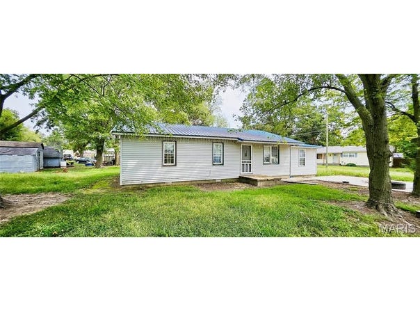 27916 Babler Road, Bell City, MO 63735