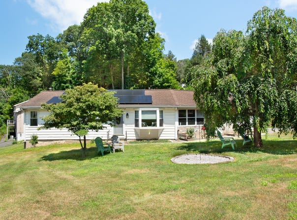 2 Joyce Avenue, Derby, CT 06418